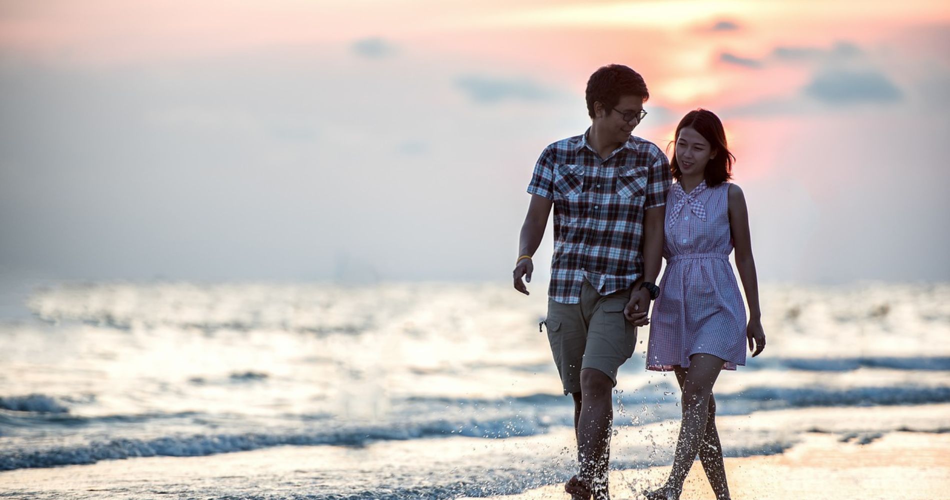 couple-sur-la-plage